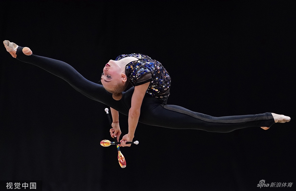 赵樾/王子露出战艺术体操世锦赛