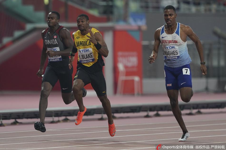 男子100米决赛科尔曼霸气夺冠