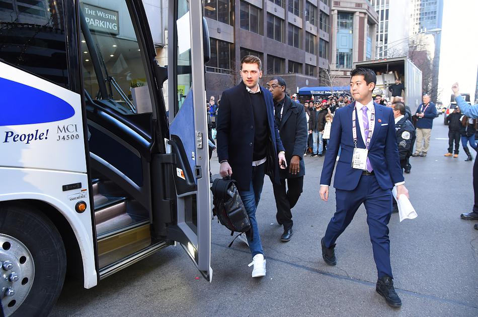 [2020NBA全明星赛]字母哥队155-157詹姆斯队