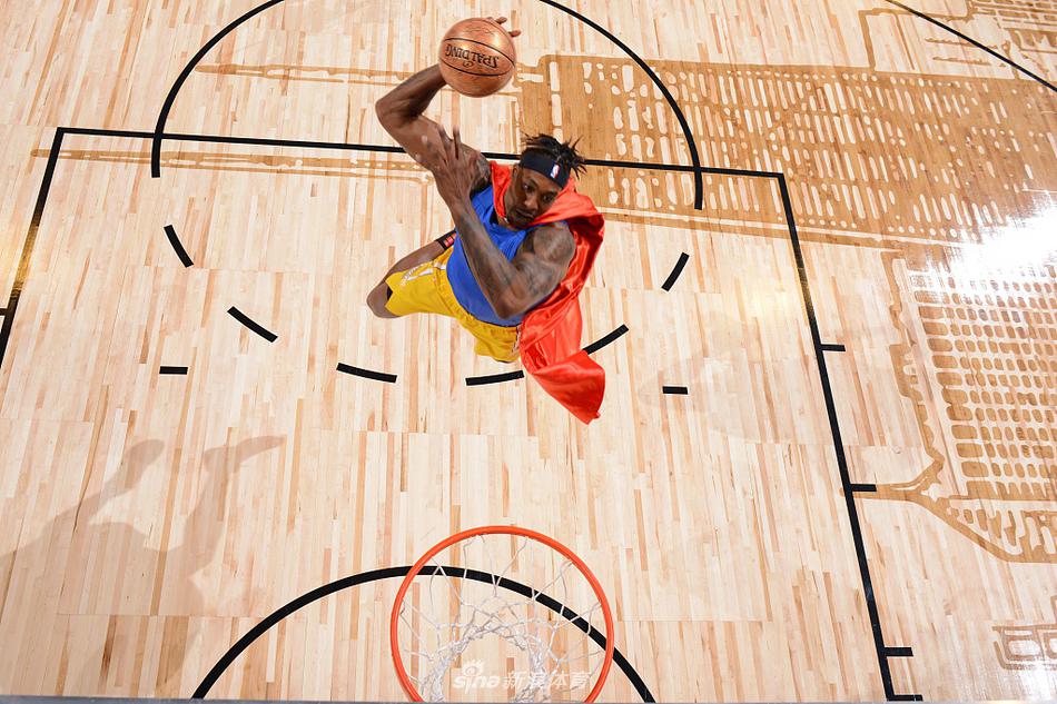 2020NBA全明星扣篮大赛 小德里克-琼斯夺冠