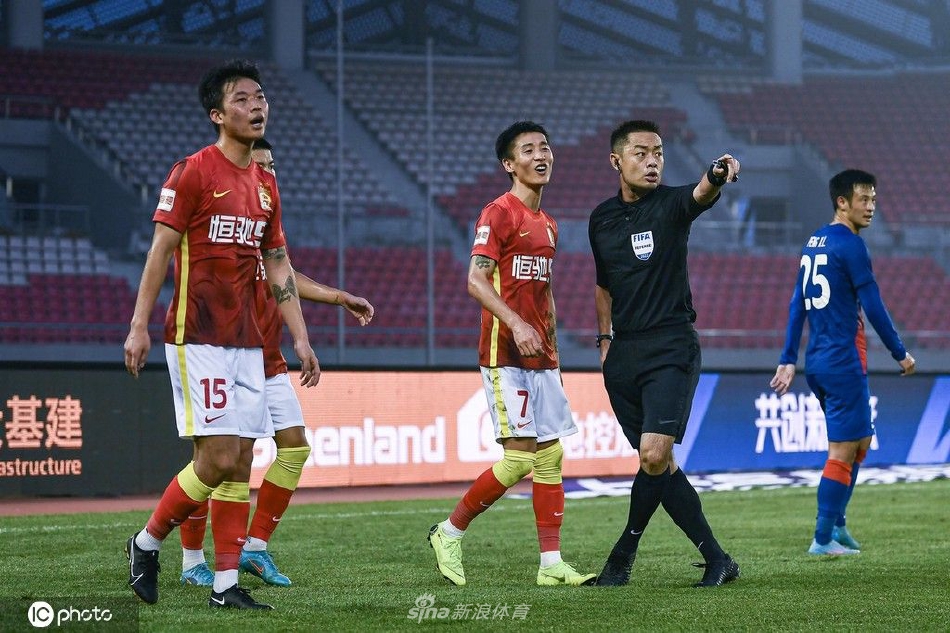 [中超]上海申花2-1广州队