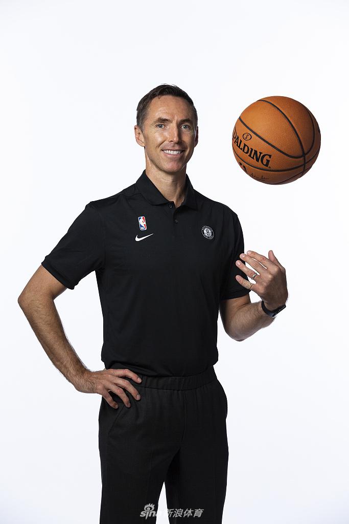 纳什布鲁克林走马上任 拍摄定妆照