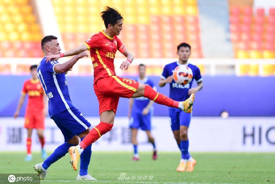 [中超]武汉三镇5-0河北队