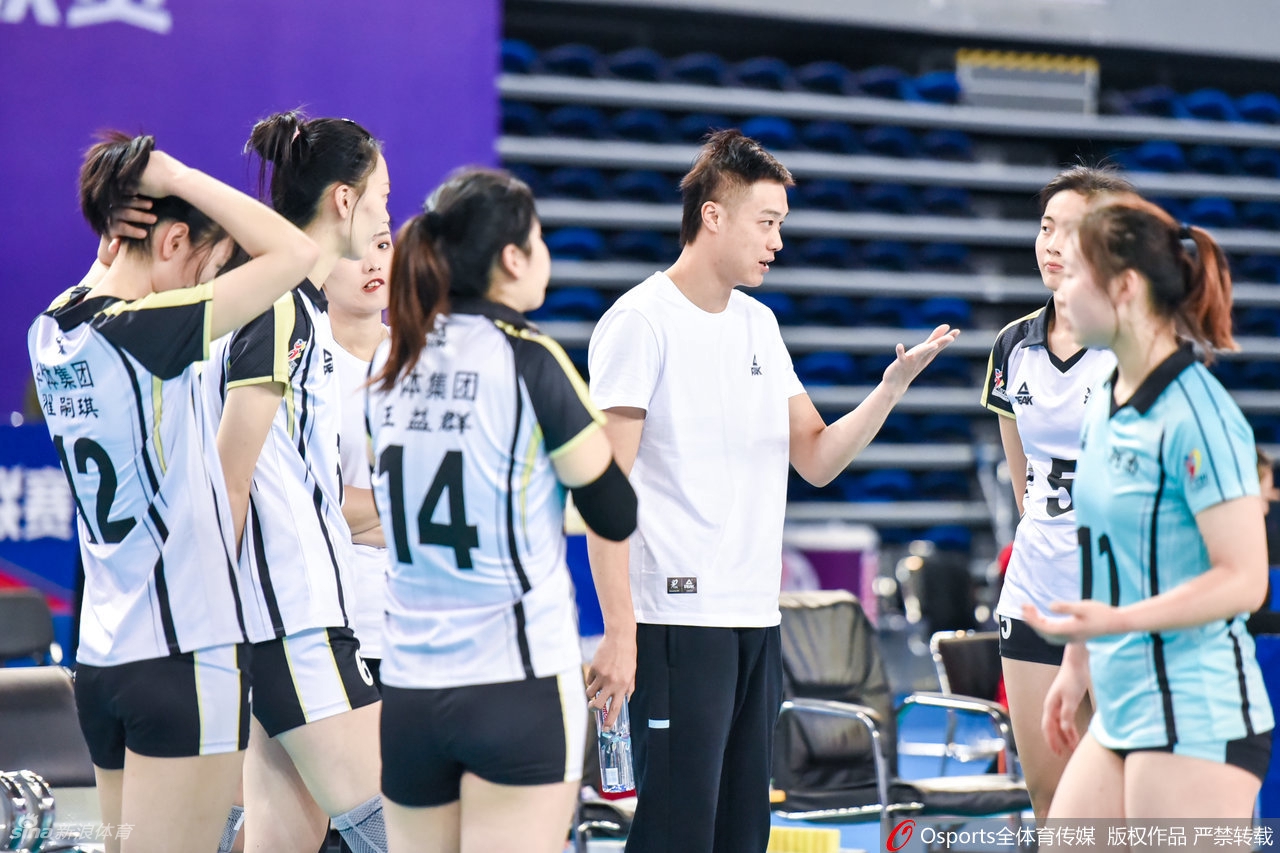 [女排联赛]福建3-0河南夺开门红