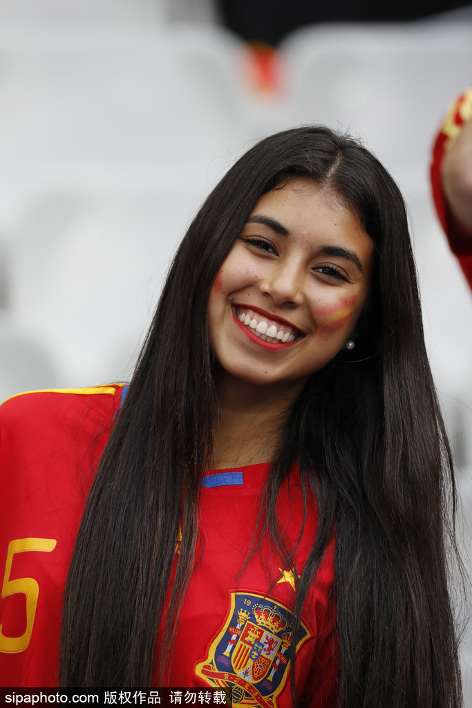 拉丁魅力 盘点西班牙队美女球迷