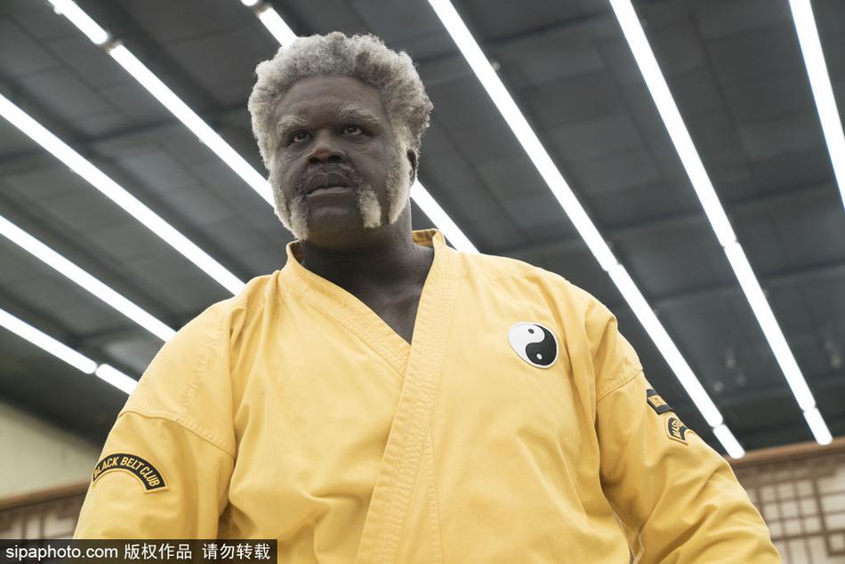 奥尼尔与雷吉・米勒等客串电影