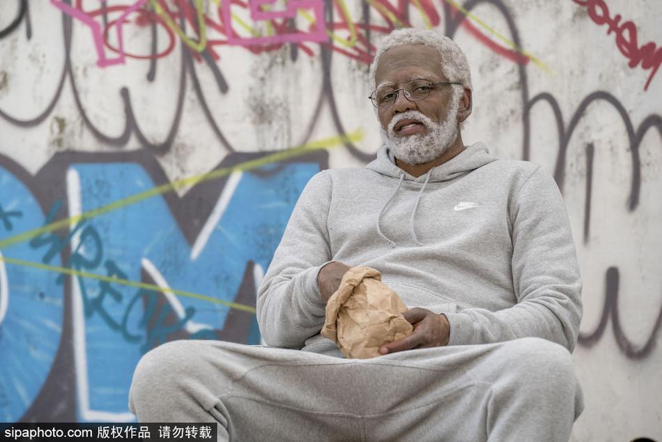 奥尼尔与雷吉・米勒等客串电影