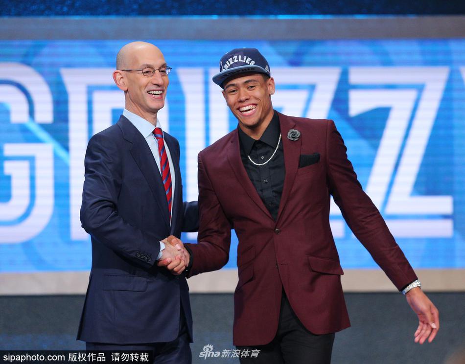 韦德鲍德温约会汤普森前女友