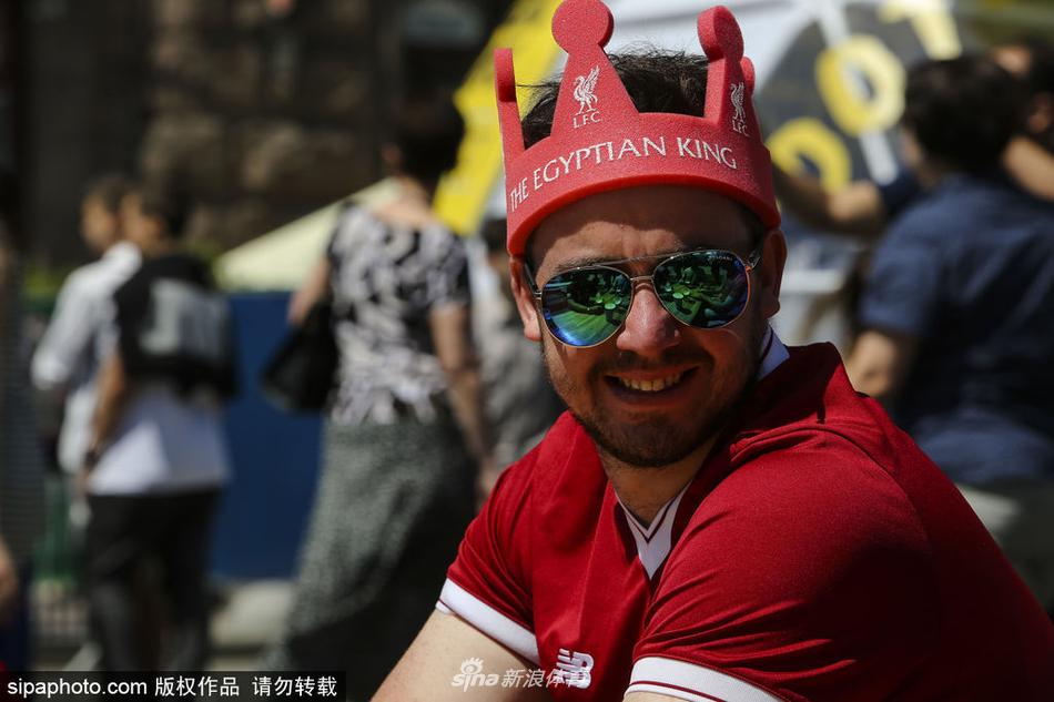 球迷齐聚基辅为球队加油