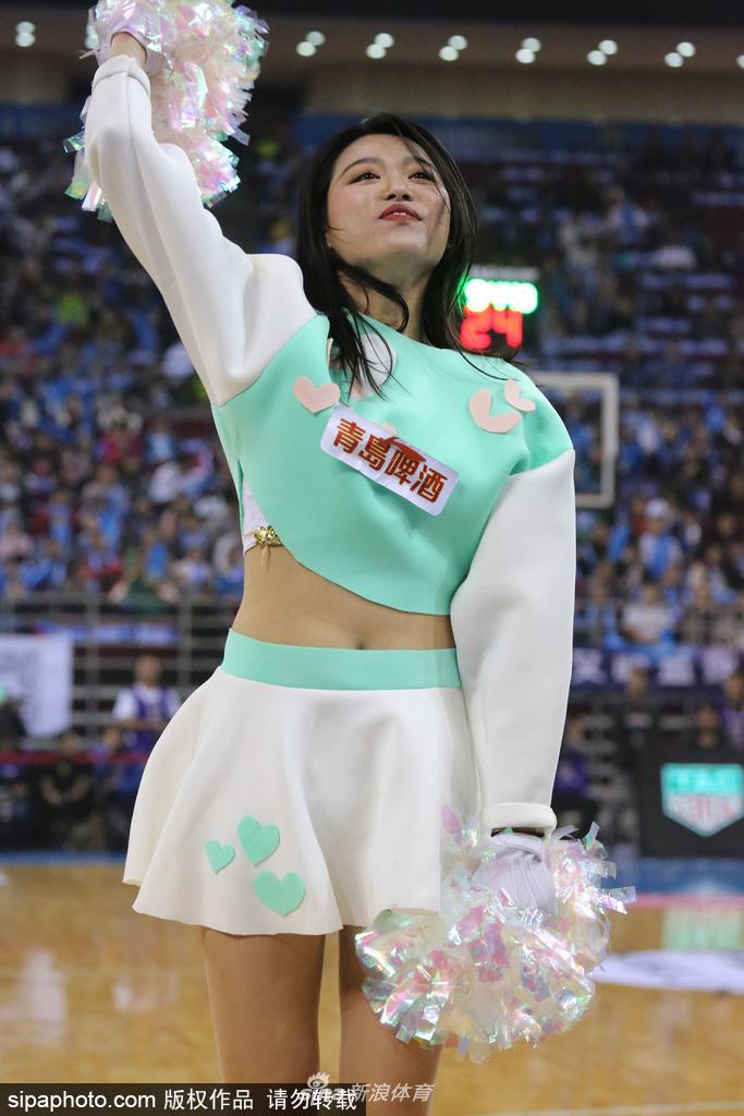 CBA常规赛前五轮拉拉队精选