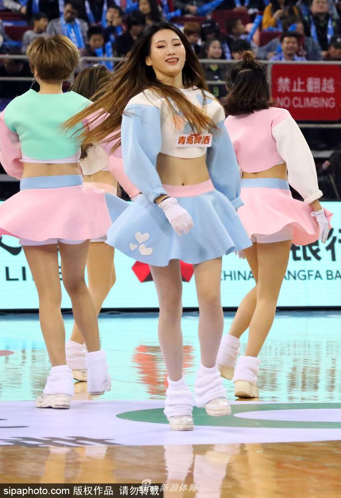 CBA常规赛前五轮拉拉队精选