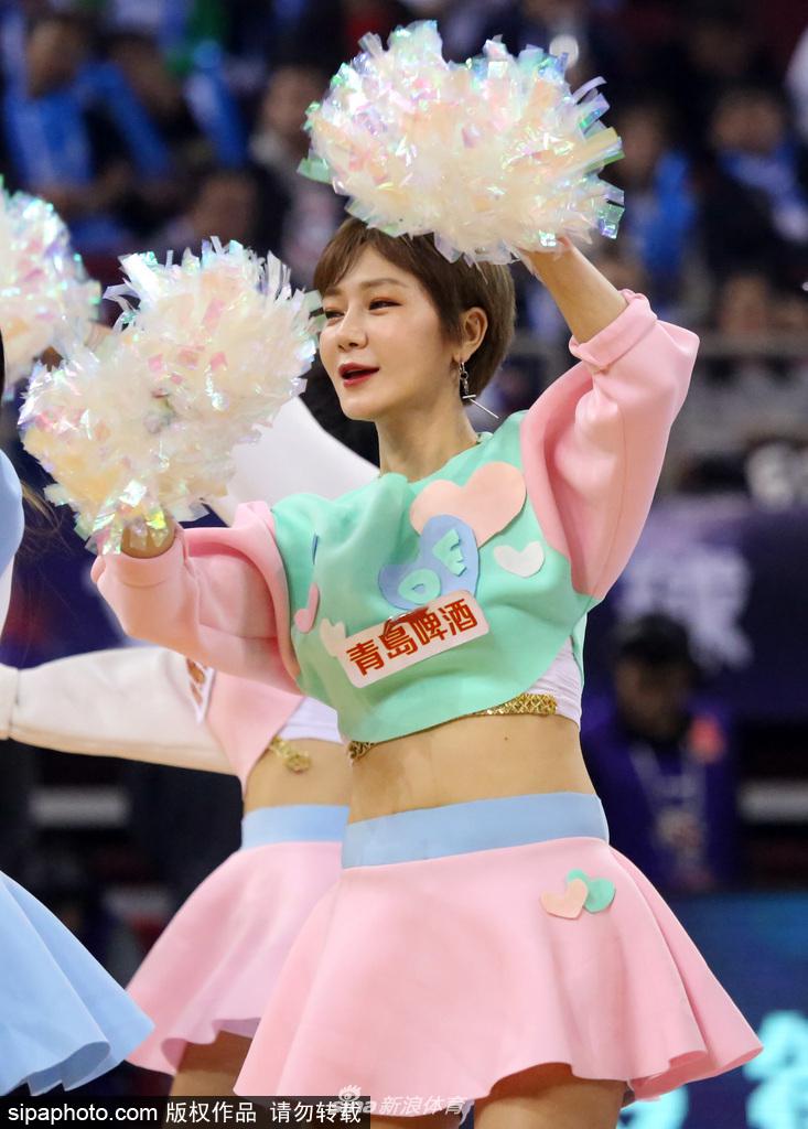 CBA常规赛前五轮拉拉队精选