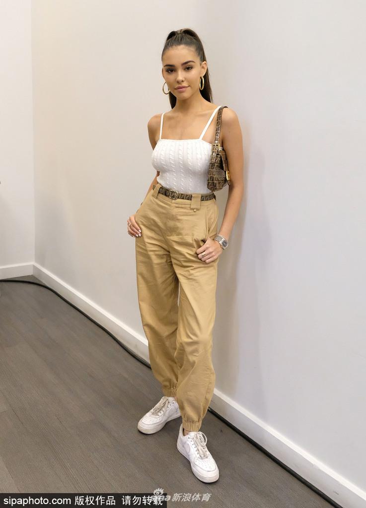 小贝长子旧爱超完美曲线引赞叹