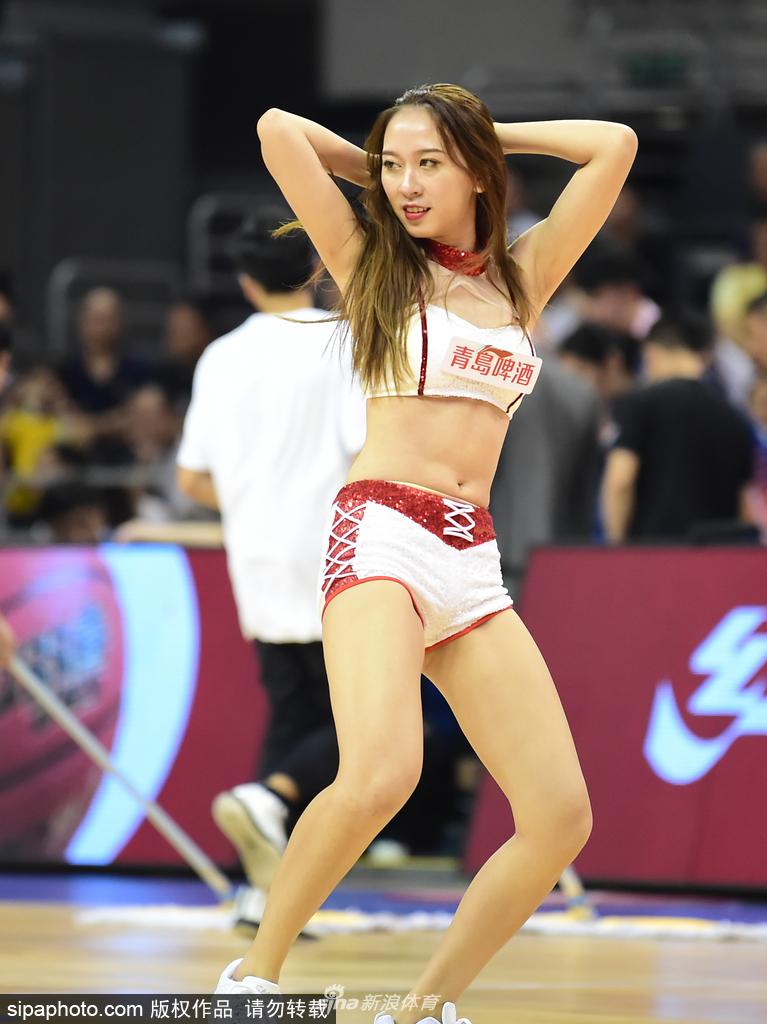 CBA常规赛前五轮拉拉队精选