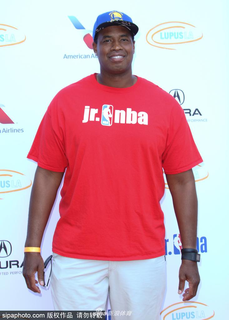2017年9月20日讯,美国洛杉矶,nba球星贾森·科林斯(jason collins)身