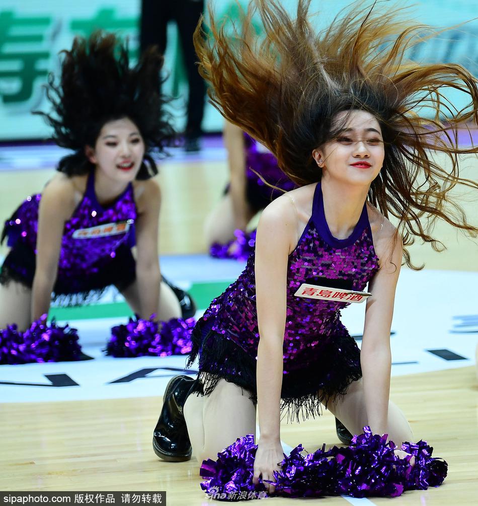 CBA常规赛前五轮拉拉队精选