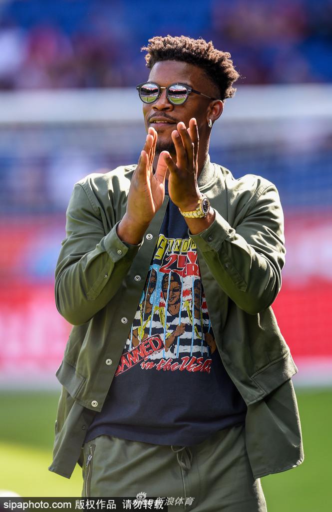 尼克杨前女友与吉米巴特勒被曝约会