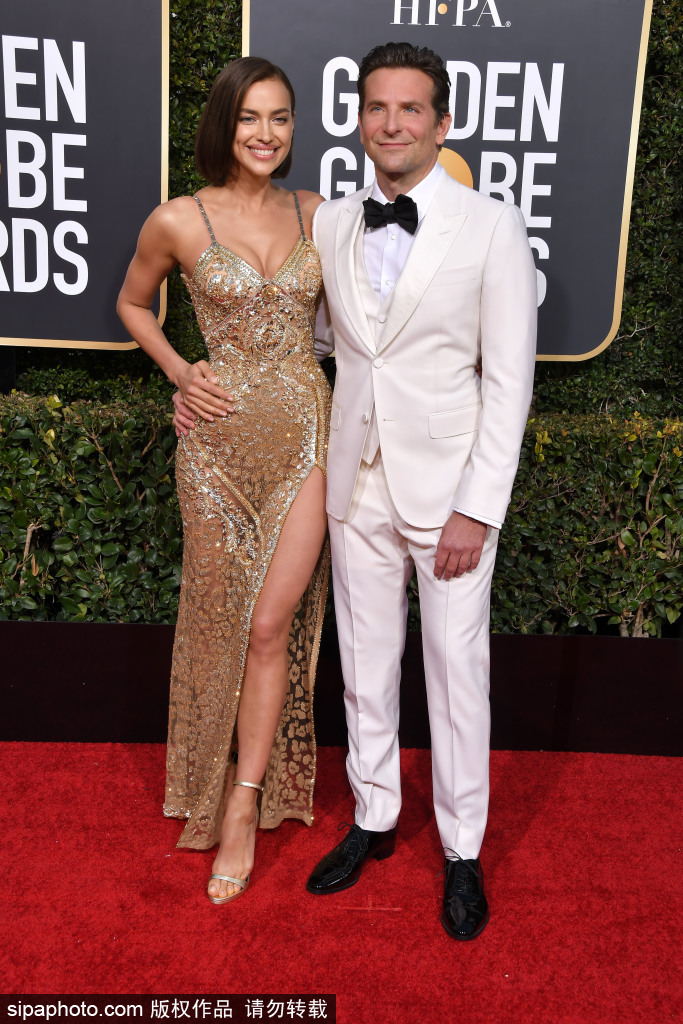 C罗前女友火辣裙装