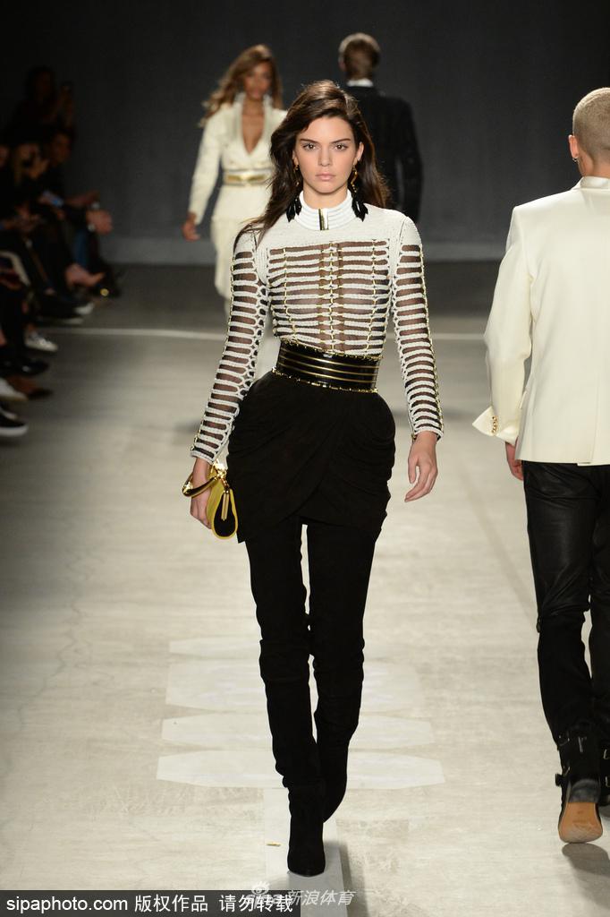 肯达尔詹娜的T台业务能力