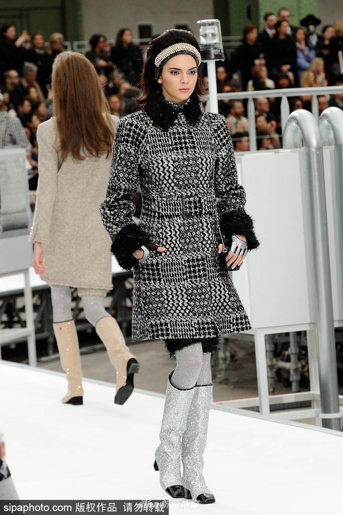 肯达尔詹娜的T台业务能力