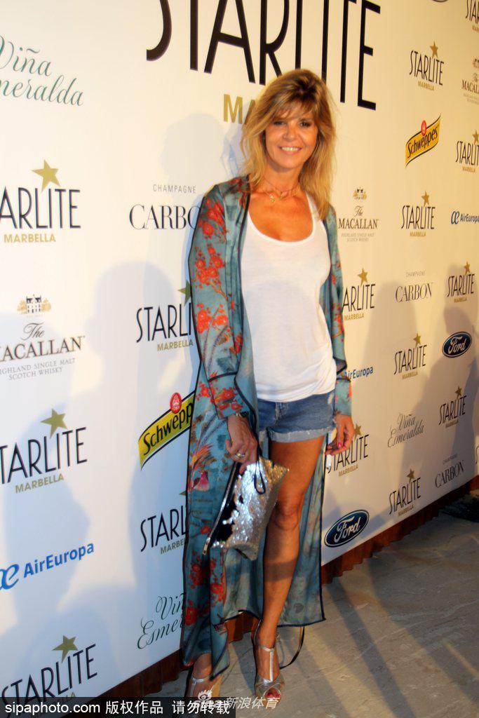 古蒂妻子现身马贝拉出席活动