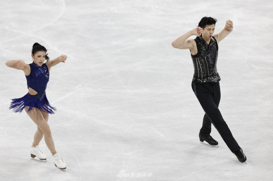 王诗h柳鑫宇晋级自由舞