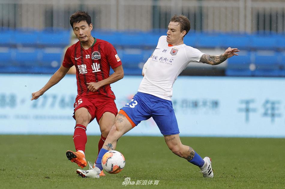 新浪直击河南建业0-2山东鲁能