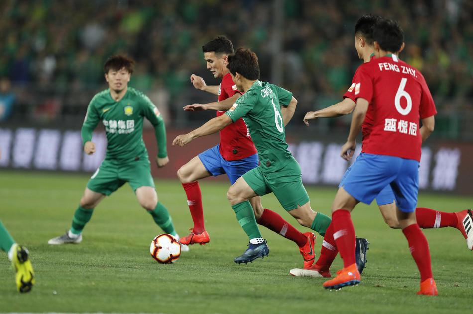 新浪直击北京国安2-1河南建业