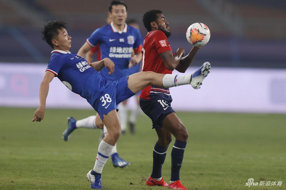 新浪直击重庆当代13-12上海申花