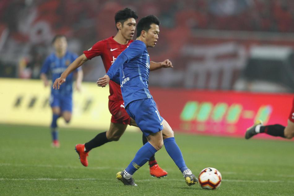 新浪直击上海上港3-2江苏苏宁