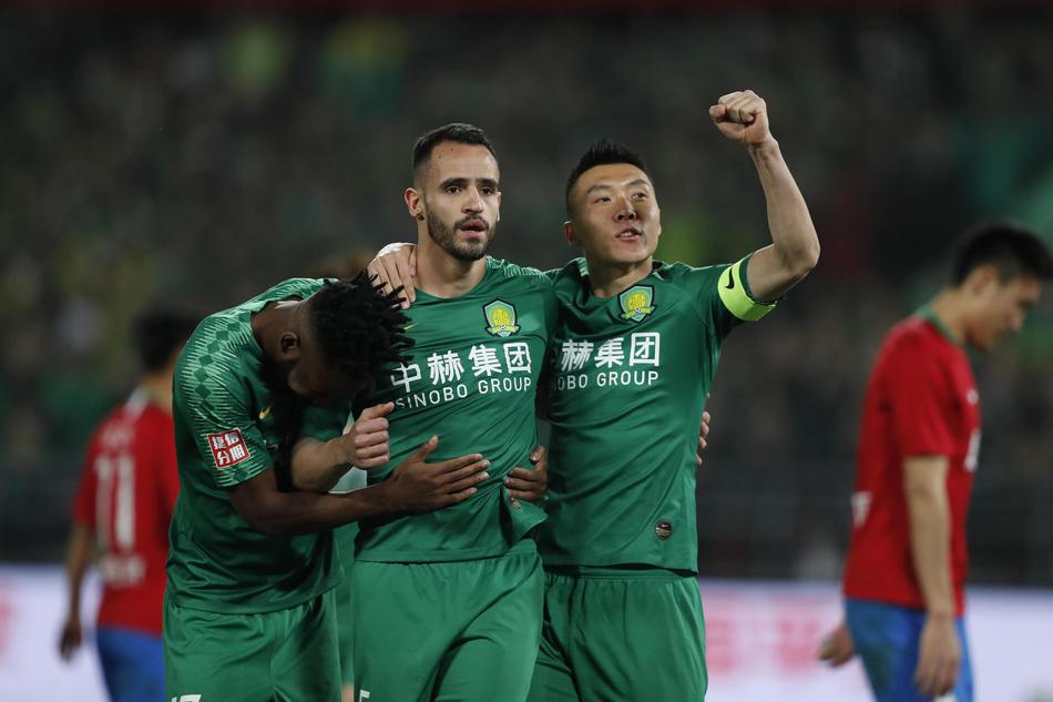 奥古斯托点球建功