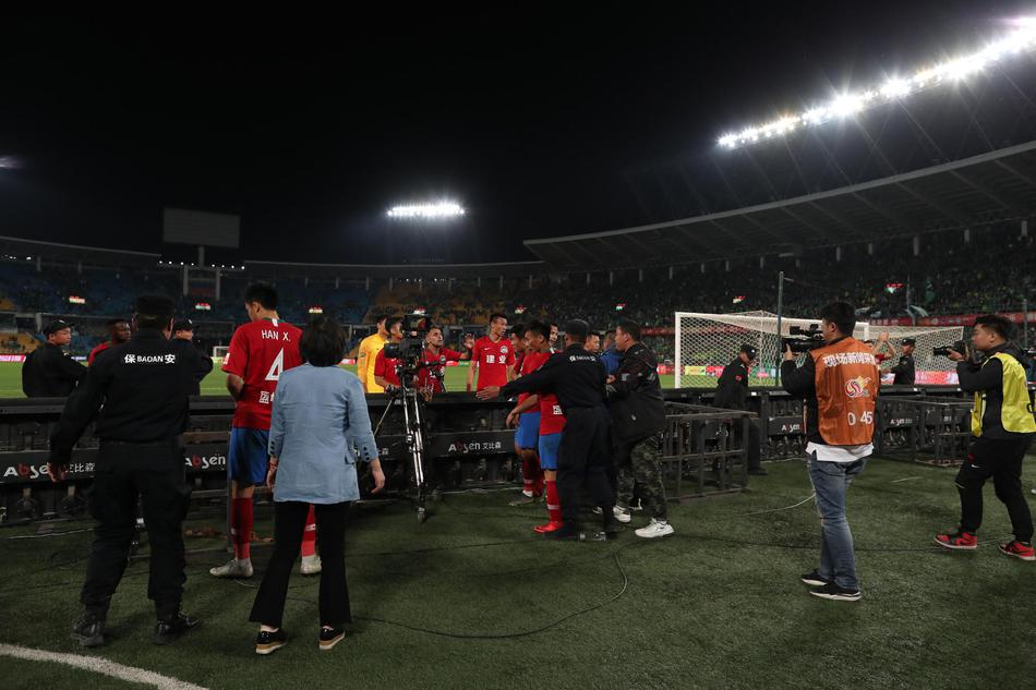 新浪直击北京国安2-1河南建业