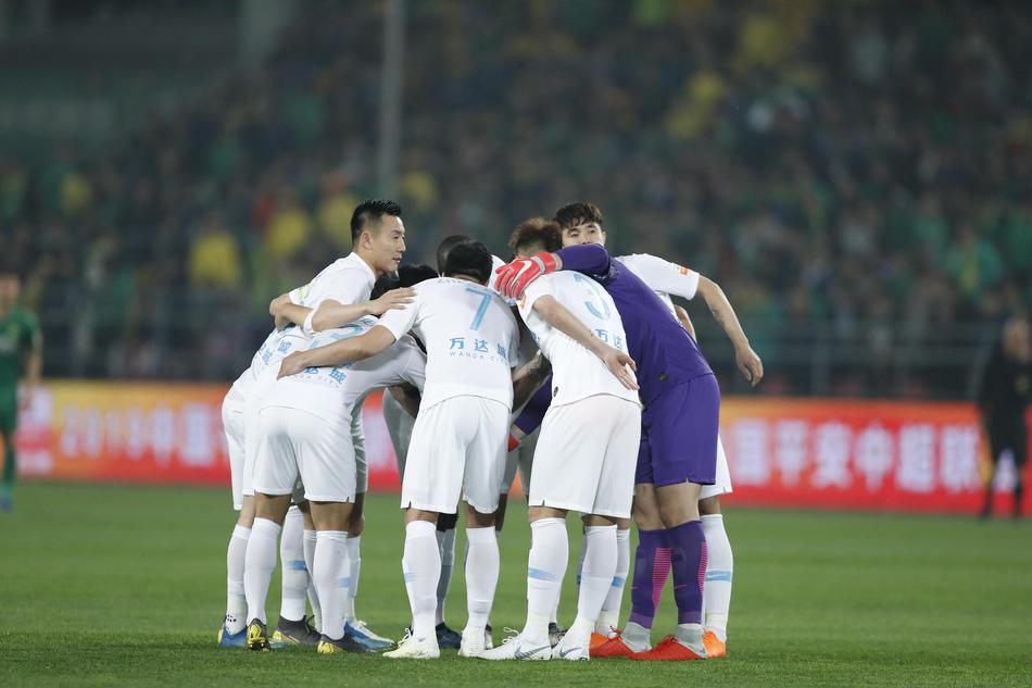 新浪直击北京国安4-1大连一方