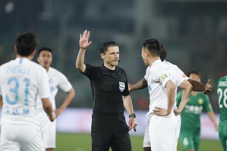 新浪直击北京国安4-1大连一方