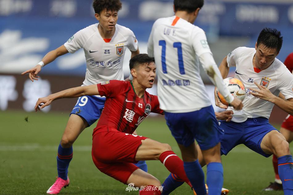 新浪直击河南建业0-2山东鲁能
