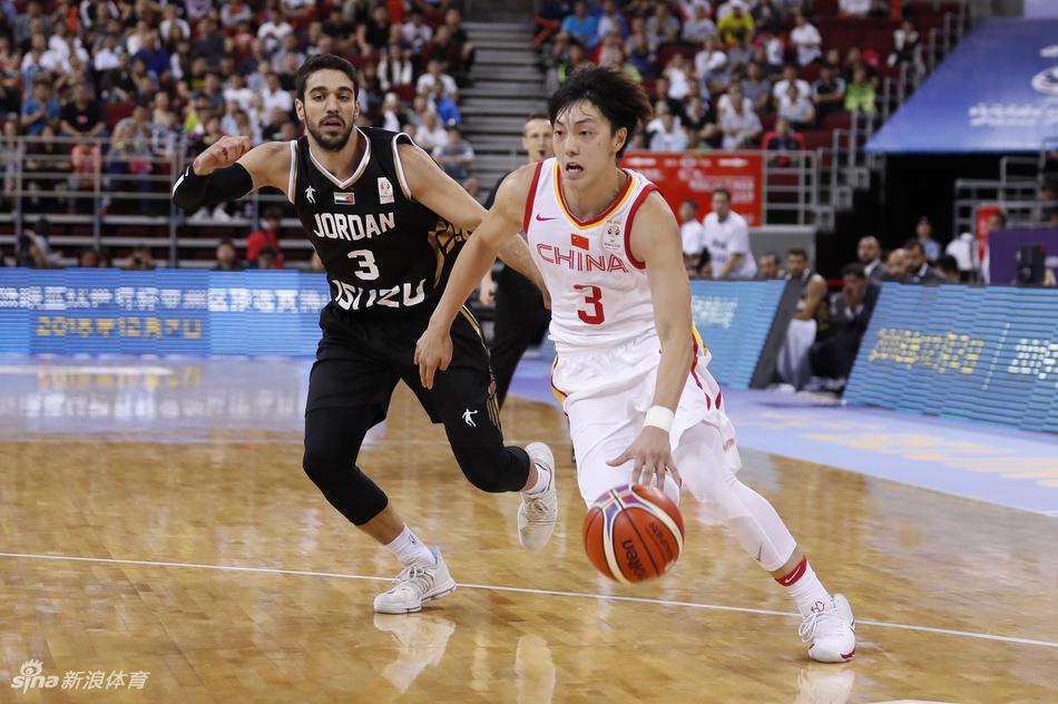 男篮世预赛:中国男篮88-79约旦