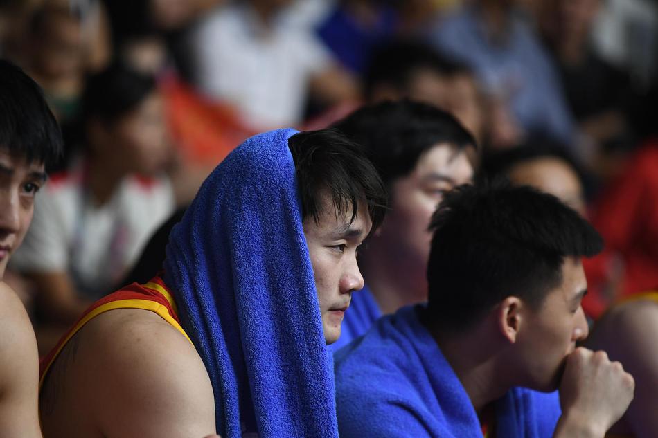 亚运会男篮小组赛：中国82-80菲律宾