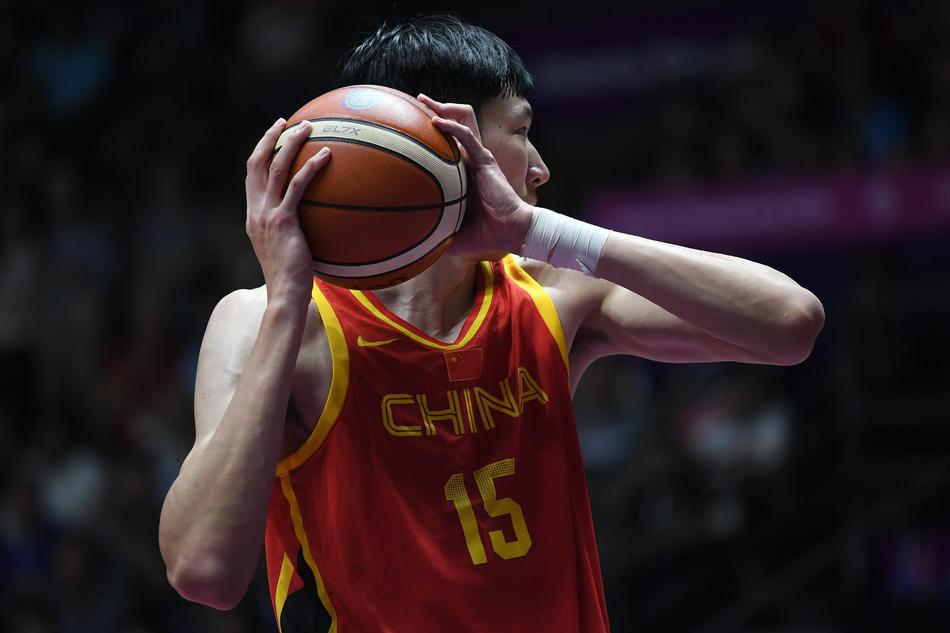 亚运会男篮小组赛：中国82-80菲律宾