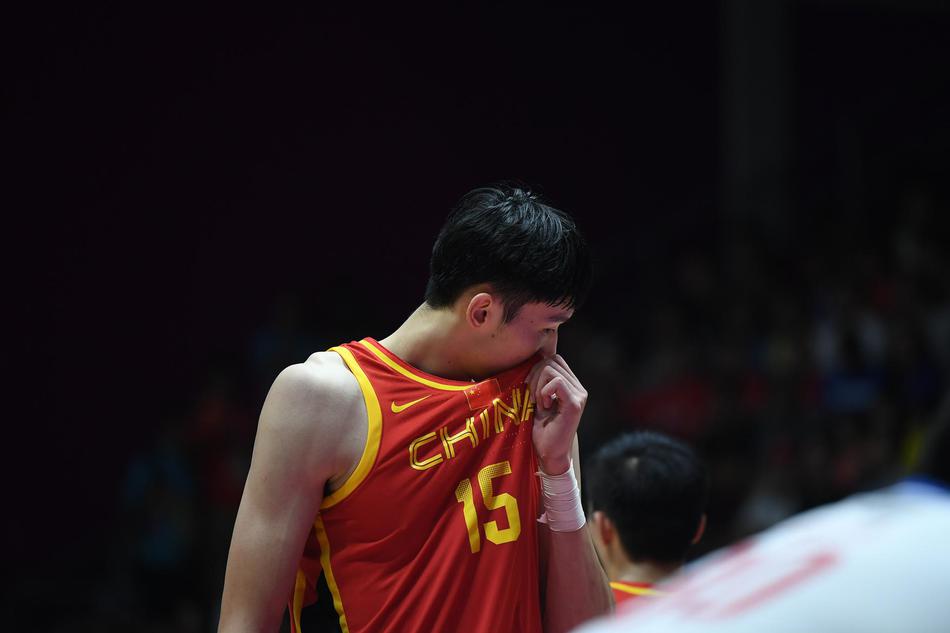 亚运会男篮小组赛：中国82-80菲律宾