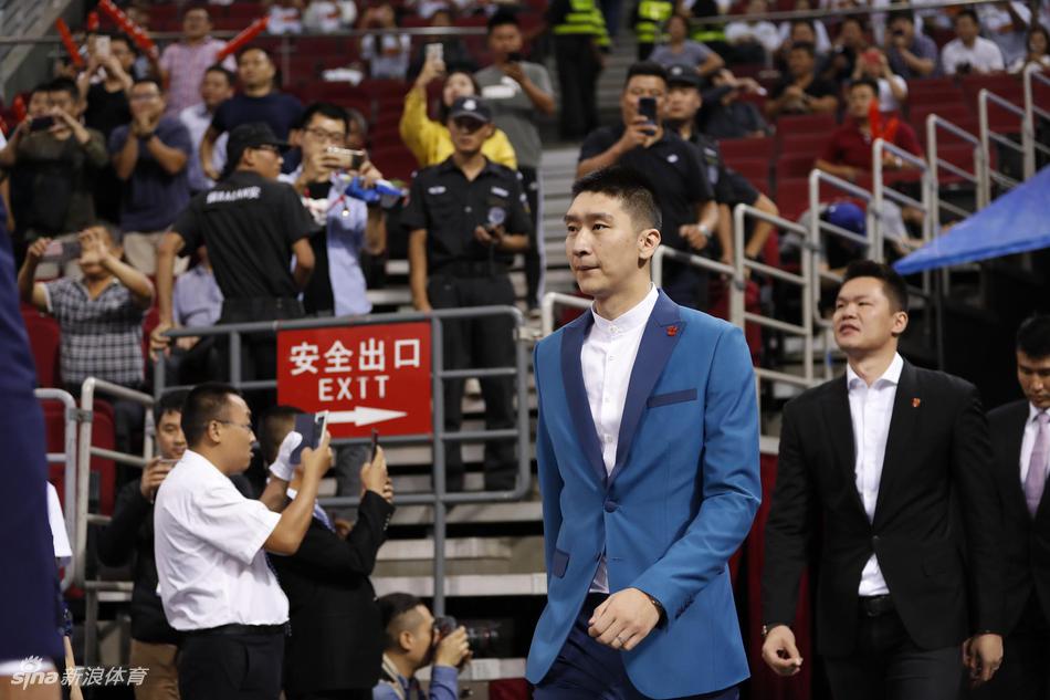 男篮世预赛:中国男篮88-79约旦