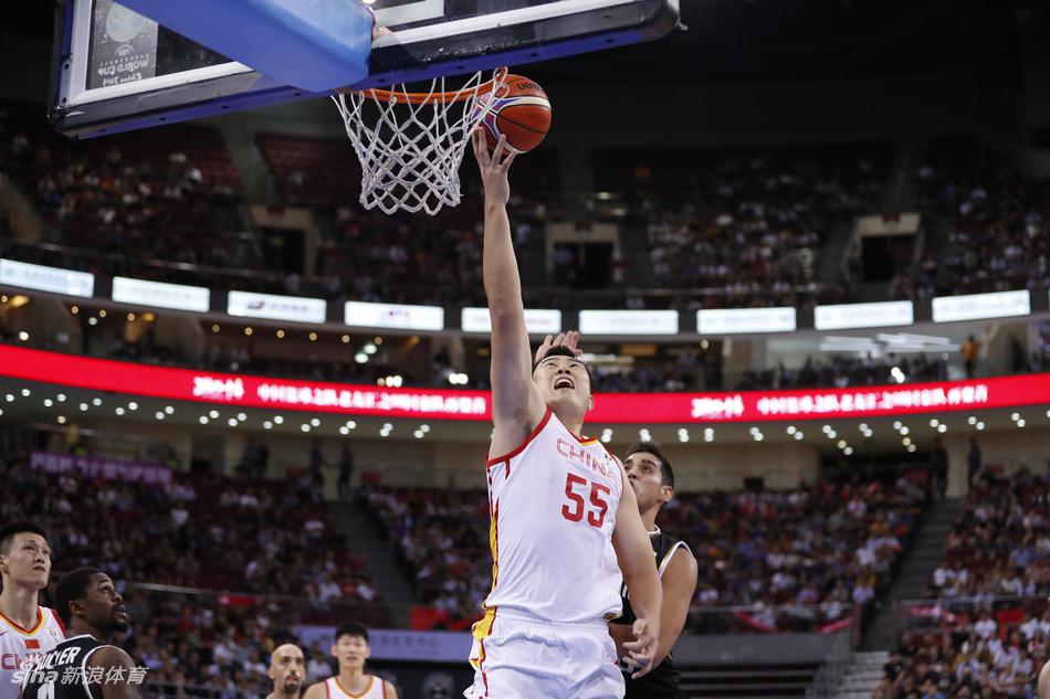 男篮世预赛:中国男篮88-79约旦