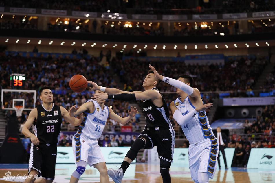新浪直击CBA第27轮:北京86-89辽宁