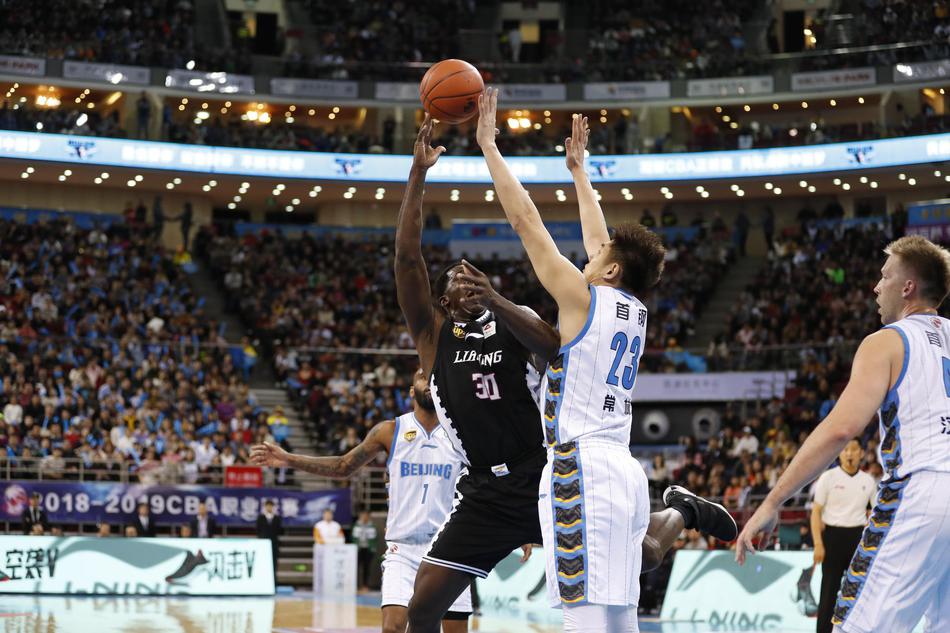 新浪直击CBA第27轮:北京86-89辽宁