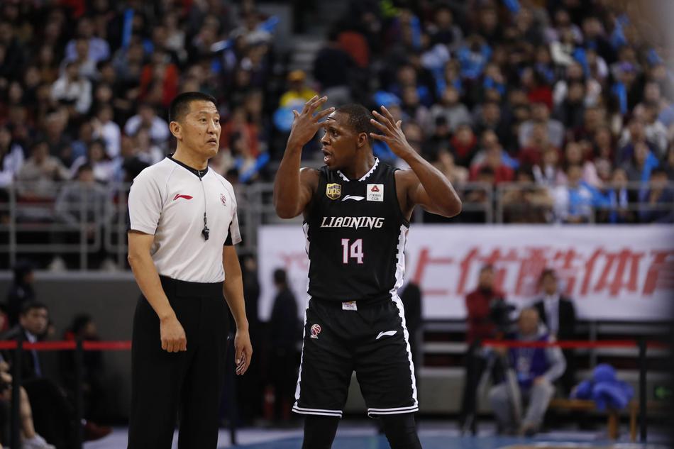 新浪直击CBA第27轮:北京86-89辽宁