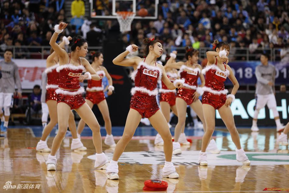 新浪直击CBA第27轮:北京86-89辽宁