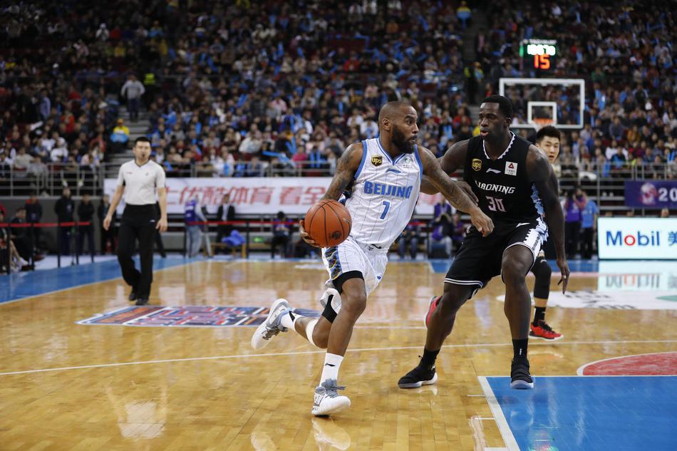 新浪直击CBA第27轮:北京86-89辽宁