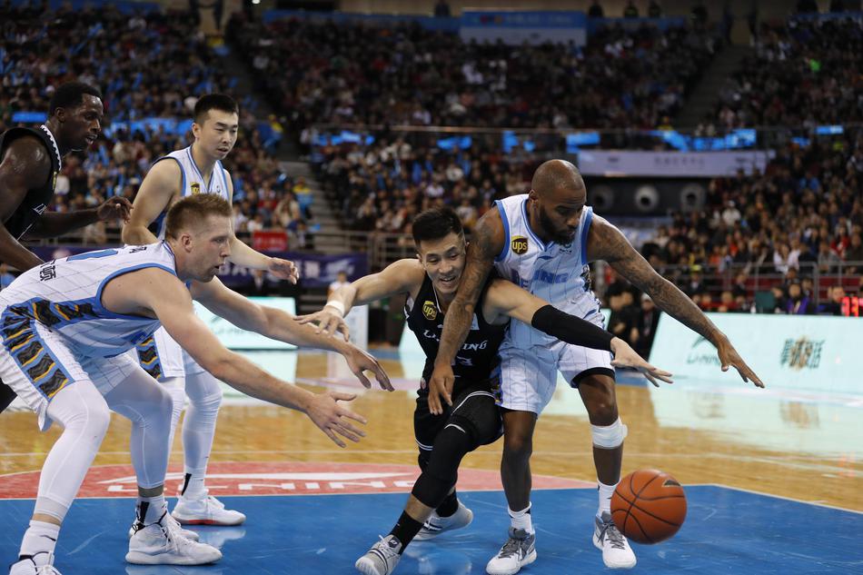 新浪直击CBA第27轮:北京86-89辽宁