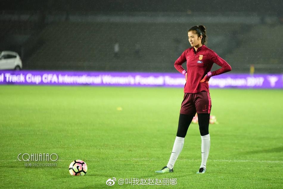中国女足门将赵丽娜赛场美图