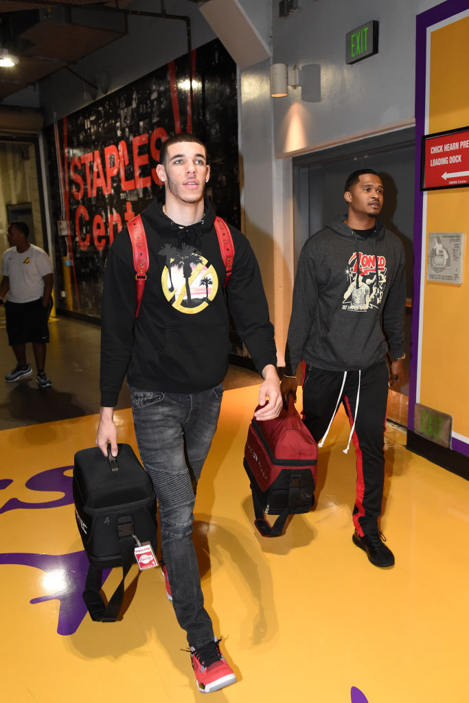 湖人火箭球星入场 库兹马酷似吴亦凡_高清图集_新浪网