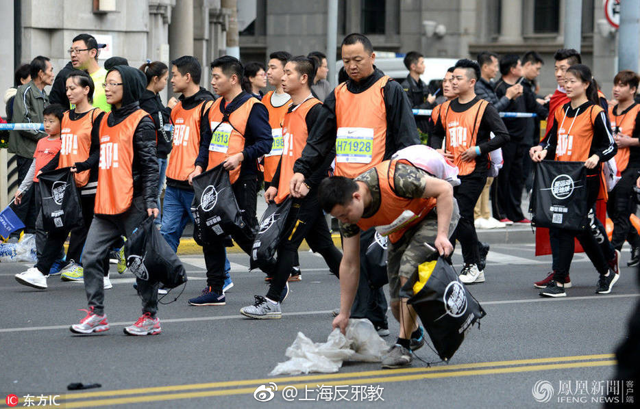 致敬跑马幕后工作者